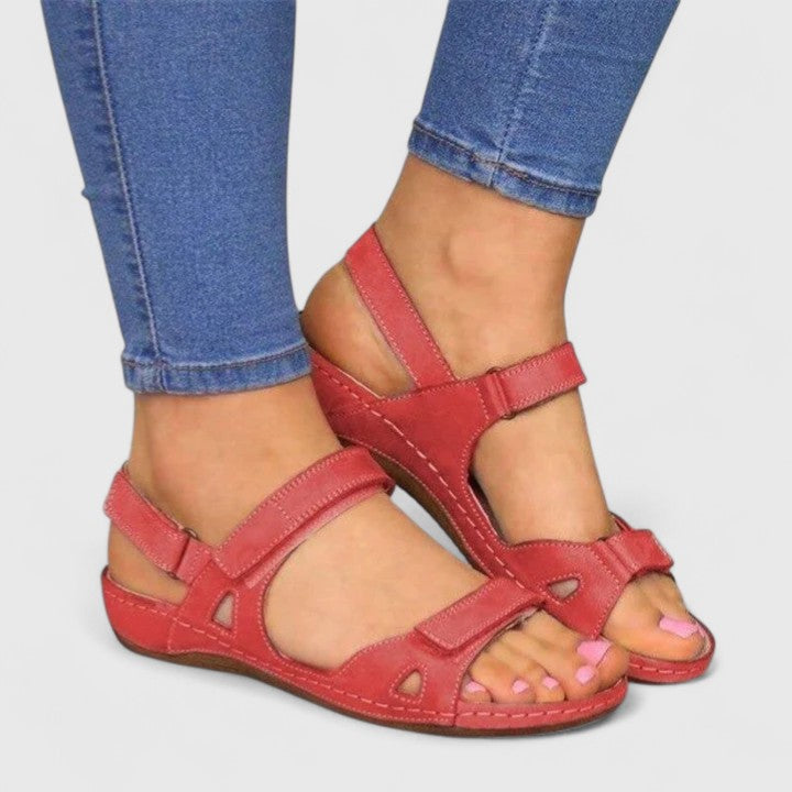 Avrie - Comfortable Flat Sandals