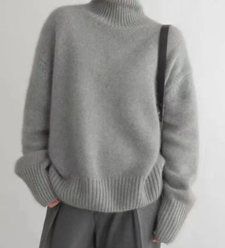 Amaya | Luxurious Cashmere Turtleneck Sweater