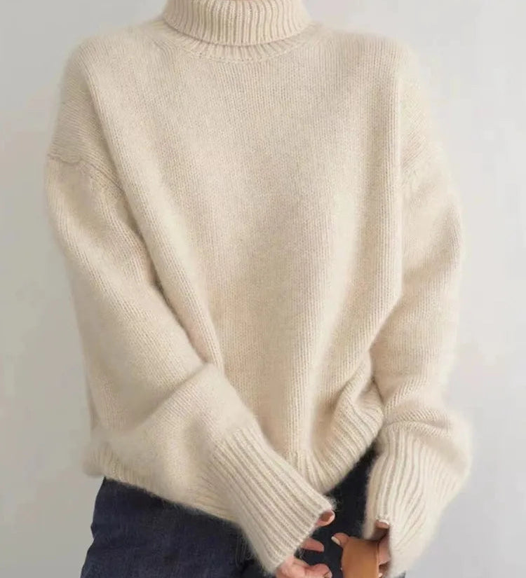 Amaya | Luxurious Cashmere Turtleneck Sweater