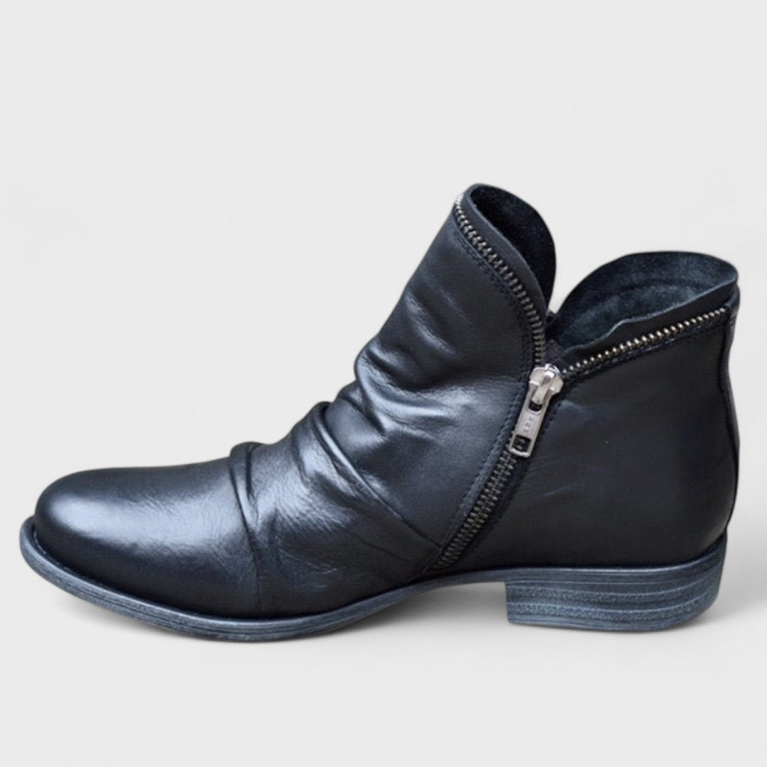 Claudia - Elegant and Comfortable Orthopedic Boots