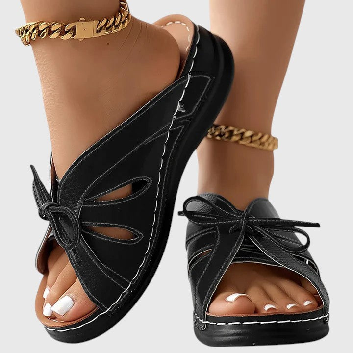 Darcy - Stylish Slip-On Sandals with Strap