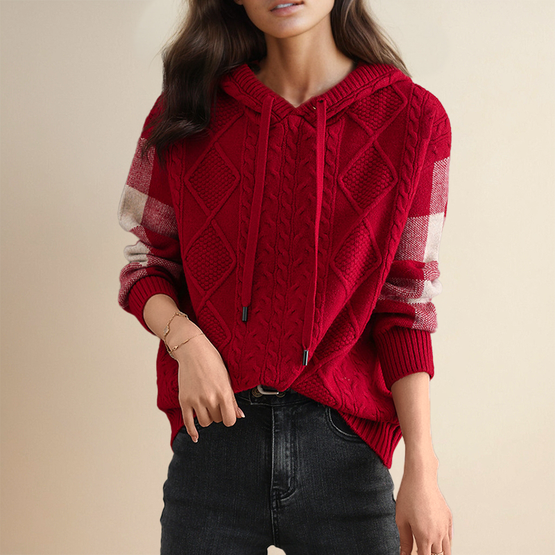 Emily | Hooded Sweater in Cable Knit
